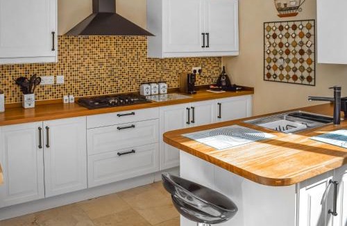Evesham Casa | Valentine Retreat
