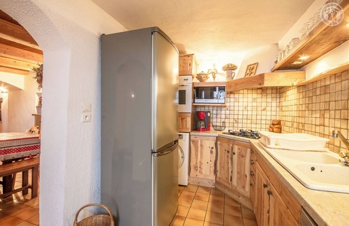 Great Alpine Road Casa | VALENTINE - SAINT MARCEL