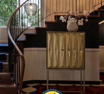 Evora Cama Y Desayuno | Valeriana Exclusive GuestHouse