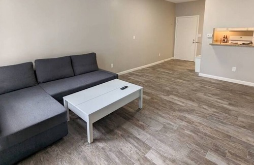 Reseda Apartamento | Valerio · Cozy 1B/1B: Centrally Located