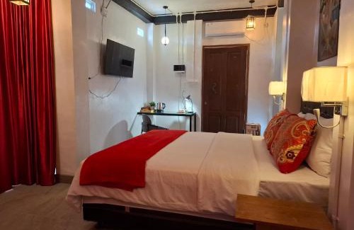 Salatiga Cama Y Desayuno | Valhalla Boutique Hotel