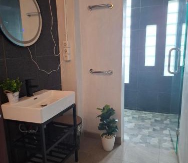 Salatiga Cama Y Desayuno | Valhalla Boutique Hotel