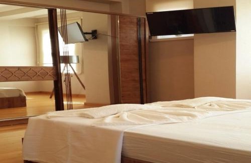 Uskudar Hotel | Valide i Suit