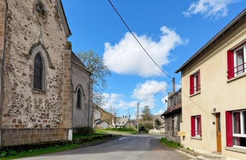Mandailles-Saint-Julien Casa | Vallée de la Jordanne, Maison cosy 6pers, terrasse