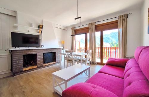 Sant Llorenc de Morunys Apartamento | Vall de Lord, terraza con vistas a la montaña