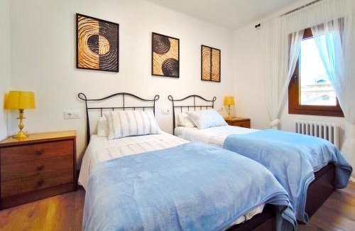 Sant Llorenc de Morunys Apartamento | Vall de Lord, terraza con vistas a la montaña
