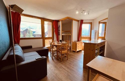 Vallandry Apartamento | Vallandry: Apt 2 pièces 34m², 4 pers, proche pistes et centre, casier à skis - FR-1-757-118