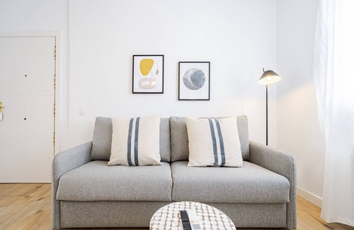 Numancia Apartamento | Olala Vallecano Apartment 3