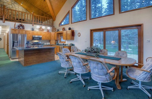 Bayfield Casa | Vallecito Lake Family Retreat - Large Patio, Yard, Ample Parking, Pool Table