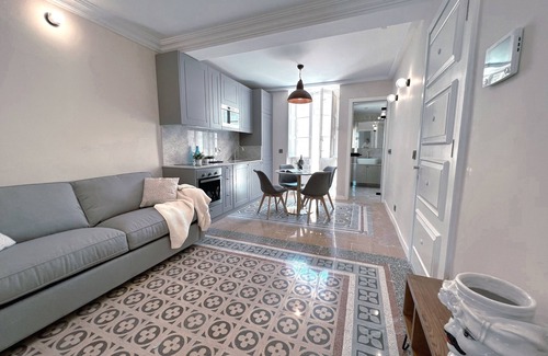 Madliena Apartamento | Valletta 2BR 2BA Duplex Apartment With a Patio