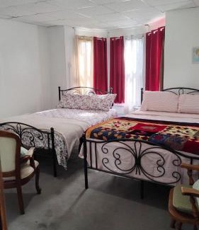 Steubenville Cabina | Valley and city views