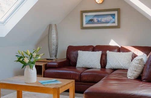 Georgeham Cabina | Valley Cottage Georgeham - Sleeps up to 4 - Dog Friendly Cottage