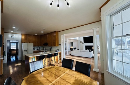 Corvallis Casa | Valley Hill Retreat, Sleeps 14.