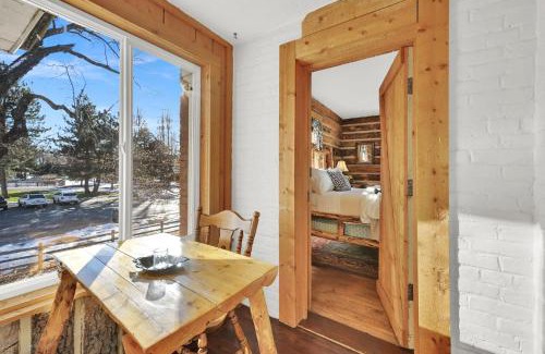Huntsville Cama Y Desayuno | Valley House Inn Log Haven Suite