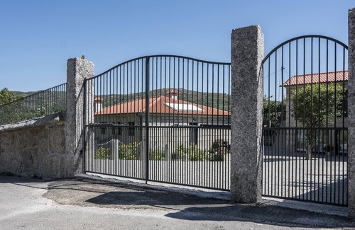 Fafe Cabaña | Valley House