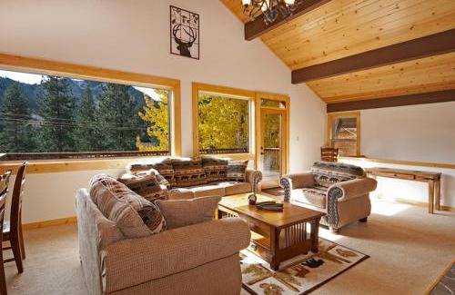 Olympic Valley Casa | Valley View at Palisades -4 BR w Mountain Views, Pet-Friendly, and Close to Village