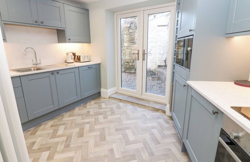 West Witton Cabaña | VALLEY VIEW, pet friendly, character holiday cottage in West Witton