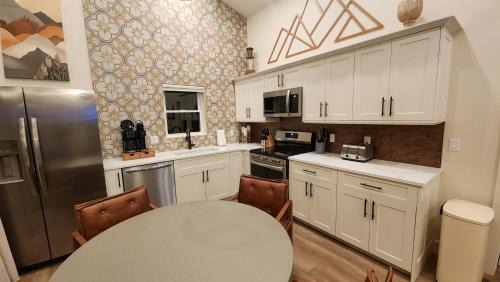 Timberline Casa | Valley View Resort Cabin 16, 1-Bed, Modern-Luxury with Hot Tub in Canaan Valley, WV