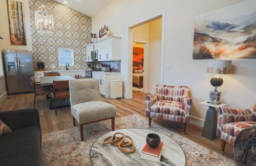Timberline Casa | Valley View Resort Cabin 16, 1-Bed, Modern-Luxury with Hot Tub in Canaan Valley, WV