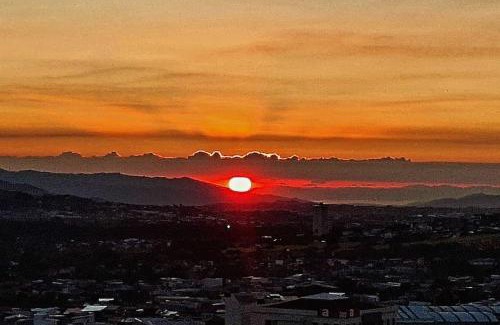 Rincón de Sabanilla Apartamento | Valley Views -Cozy and Matchless Views of San Jose