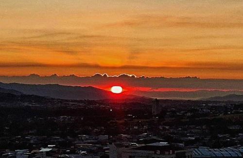 Rincón de Sabanilla Apartamento | Valley Views -Cozy and Matchless Views of San Jose