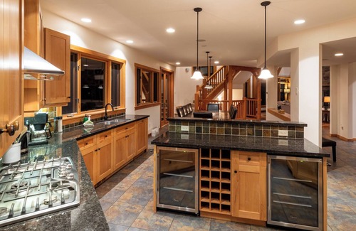 Golden Chalet De Esquí | Valleyview Chalet: 5-bedroom luxury mountain home