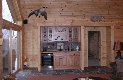Boyne Falls Cabina | Valleyview Lodge at Boyne Mountain-Sleeps 20!