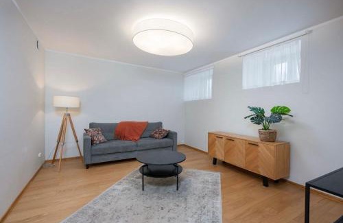 Old Town Apartamento | Vallikraavi street Apartment with sauna