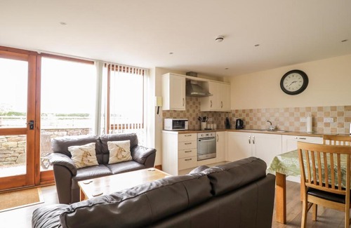 Wing Casa | Vallum