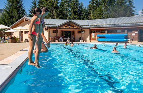 Doucy-Combelouviere Condominio | Appartement Au Pied des Pistes Casier à Skis