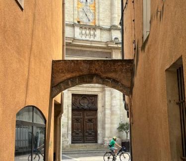 L'Isle-sur-la-Sorgue Apartamento | Valmy Cosy - Appartement entier - Hypercentre