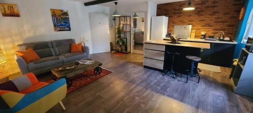 L'Isle-sur-la-Sorgue Apartamento | Valmy Cosy - Appartement entier - Hypercentre