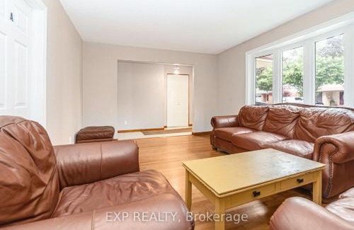 Kitchener Casa | Value For Money Stay in Kitchener