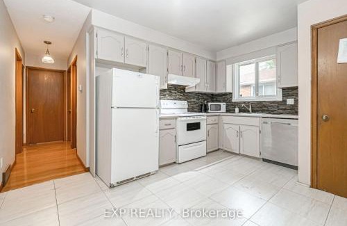 Kitchener Casa | Value For Money Stay in Kitchener