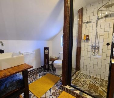 Vama Buzaului Casa | Vama Buzaului Hillside Barn - camere la munte