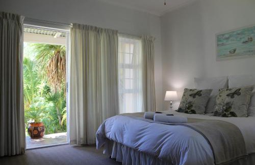 Oudtshoorn Casa | van Biljon Cottage No Loadshedding