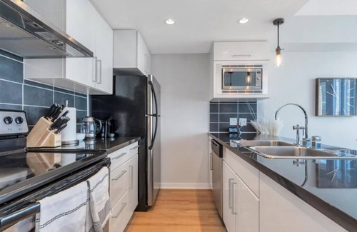 Gastown Condominio | Vancouver Bright - 1BR Condo at Central Location