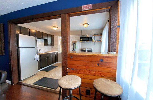Vancouver Casa | Vancouver Oasis w/hot tub, sauna, & cold plunge.