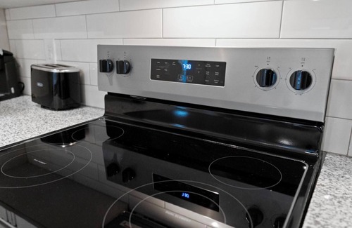 Newberry Apartamento | Vanguard 2BD 13 - Dos Habitaciones Piso, Capacidad 4