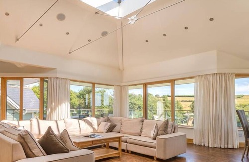 Bugford Cabaña | Mirador, Hillfield Village, DARTMOUTH