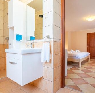Gyula Apartamento | Varázskő Apartman Gyula