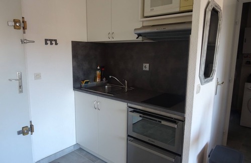Tamaris Apartamento | VAR pleasant T2 clim swimming pool in Sablettes