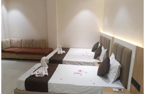 Varanasi Casa | VARANASI HOTEL R-U-D-R-A-M NEAR KASHI VISHWANATH TEMPLE AND GANGA GHAT - Fully Air Conditioned Rooms - #Wifi #Lift #Parking Available - A Premium Hotel In VARANASI