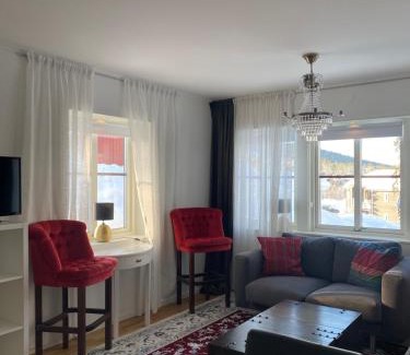 Stoten Apartamento | Varijlyan höger