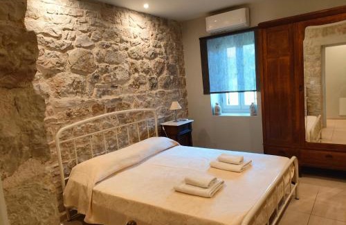 Vathy Apartamento | Varko House