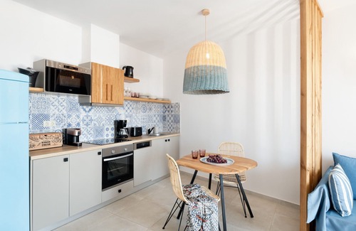 Vizari Villa | Increíble vista al mar, cerca de la playa, junto a la taberna, MiniMarket 6