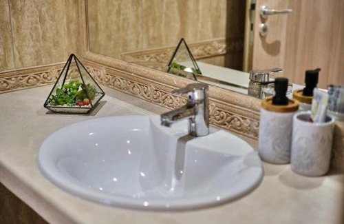 Varna Apartamento | Varna South Bay - Monk Apartment