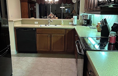 Bonita Springs Condominio | Vasari in Bonita Springs - Located on Altessa with view of beautiful Vasari Lake