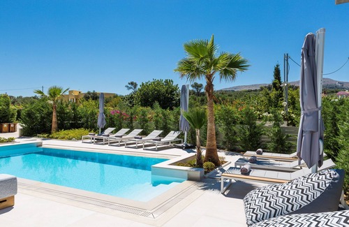Rethymno Villa | Villa Vasilios! Piscina privada, cerca de la playa e instalaciones.