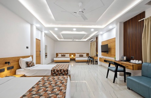 Faizabad Hotel | Vasu Palace